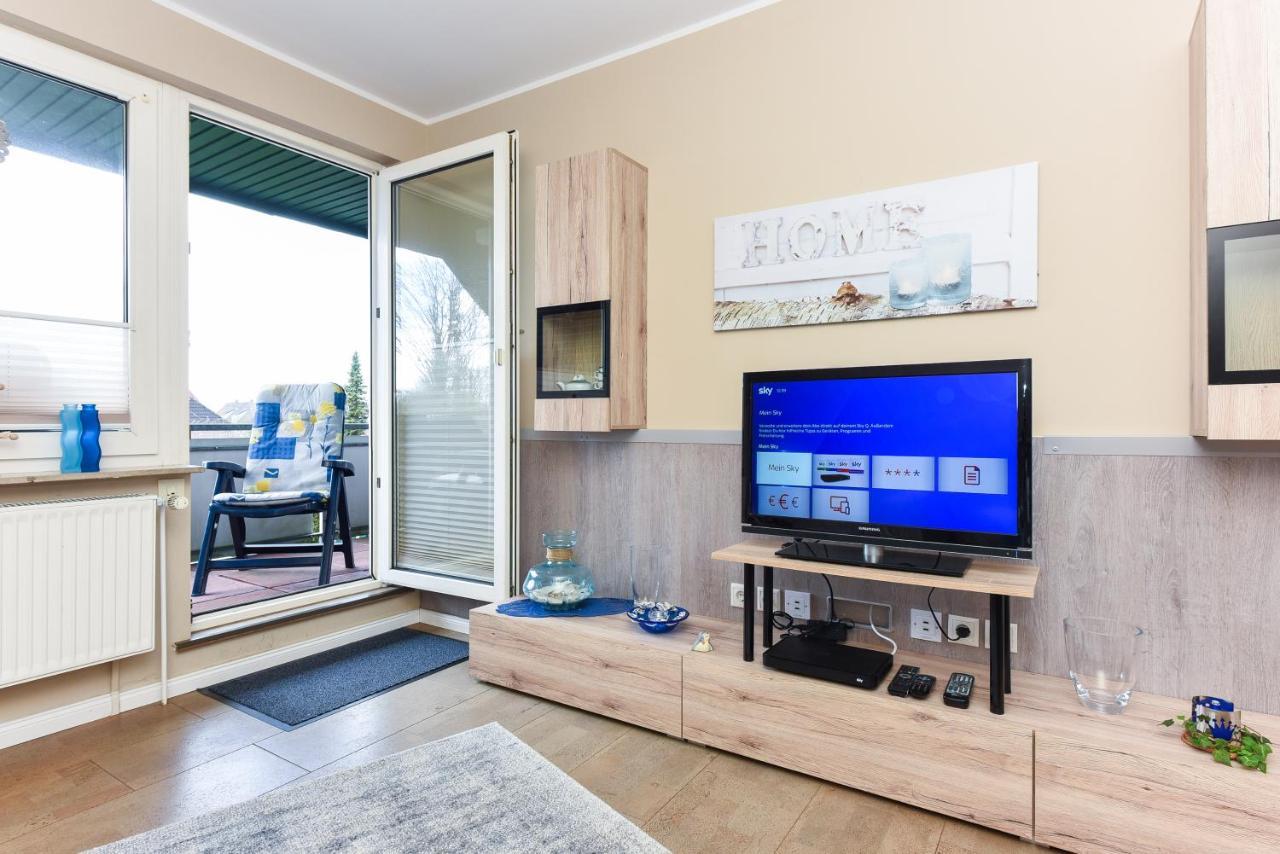 Ferienwohnung Haus Heimathafen Езенс Екстериор снимка