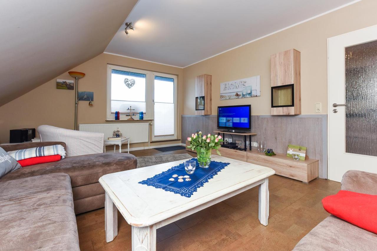 Ferienwohnung Haus Heimathafen Езенс Екстериор снимка