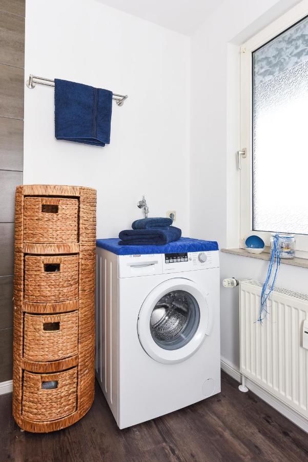 Ferienwohnung Haus Heimathafen Езенс Екстериор снимка