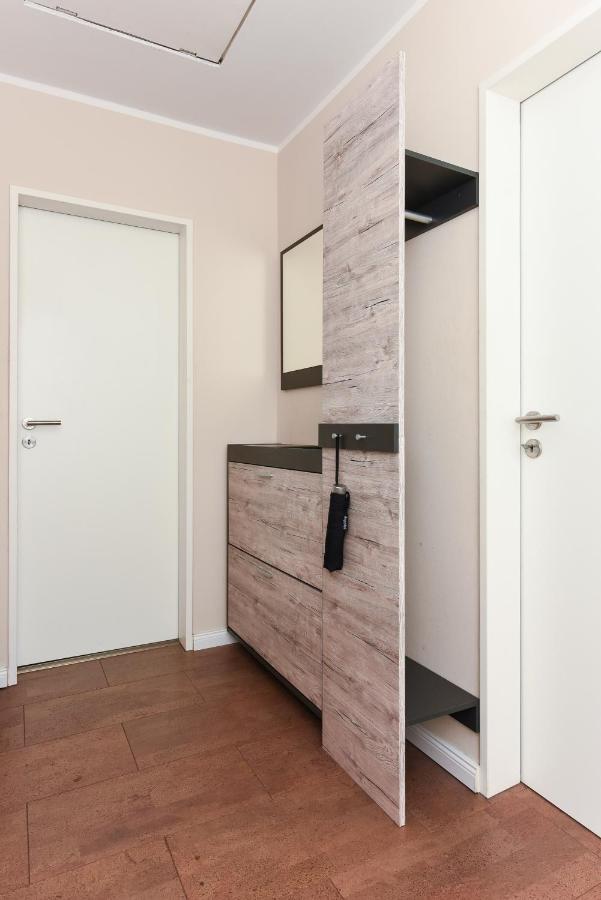 Ferienwohnung Haus Heimathafen Езенс Екстериор снимка