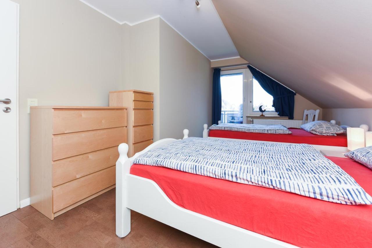 Ferienwohnung Haus Heimathafen Езенс Екстериор снимка